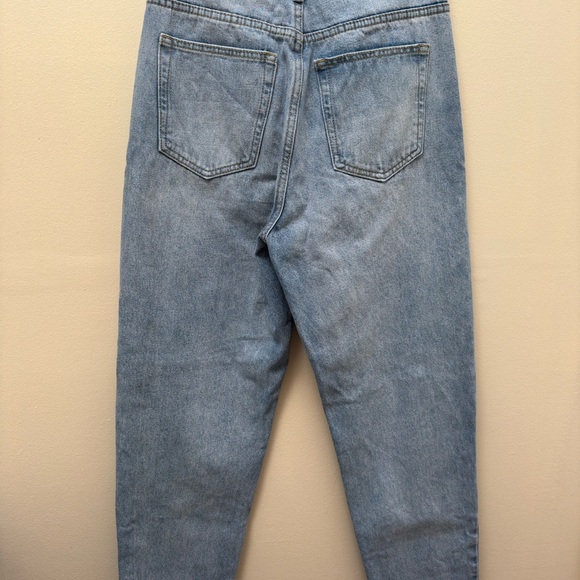 PrettyLittleThing Blue Relaxed Fit Jeans Vintage-Inspired - Picture 4 of 5